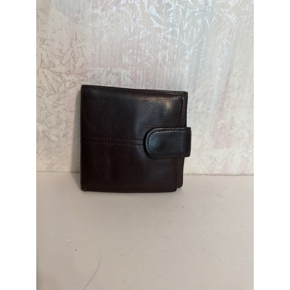 Wilsons Leather Dark Brown Bifold Wallet with Snap Closure and Coin Pocket